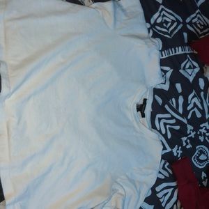 i’ll be selling a forever 21 shirt